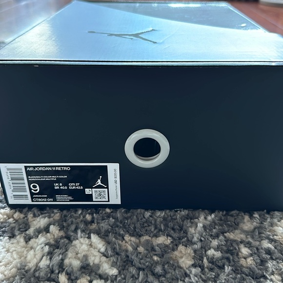 Air jordan 11 Retro - Picture 5 of 6